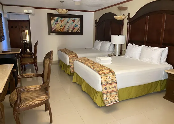 Golondrinas Hotel Playa del Carmen